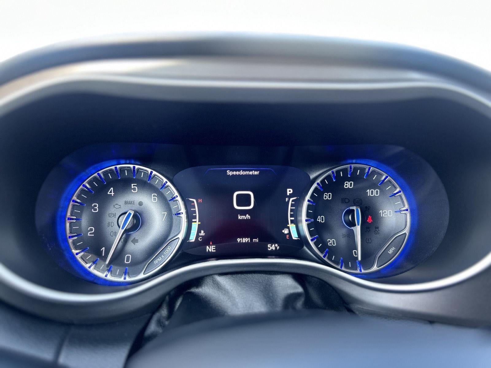 2022 Chrysler Pacifica Touring L