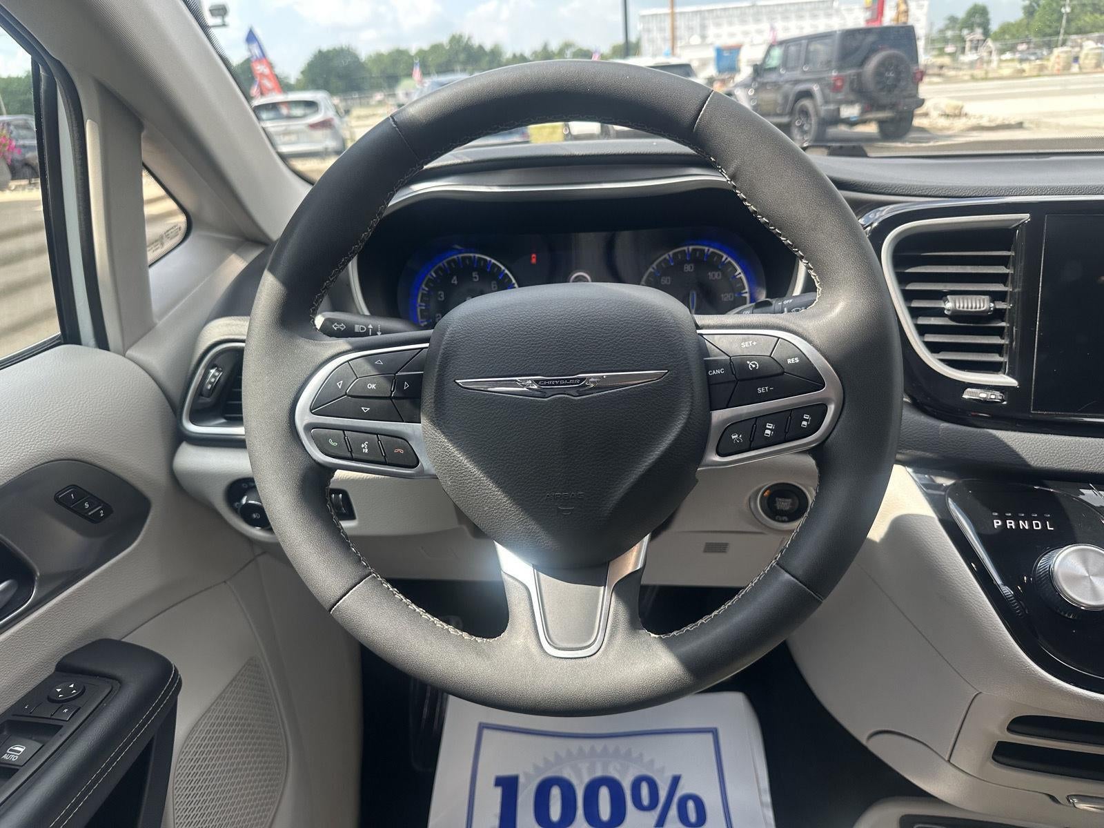 2023 Chrysler Pacifica Touring L