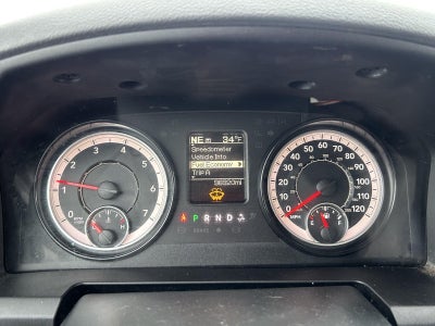 2017 RAM 1500 EXPRESS 4X4 CREW CAB 5'7