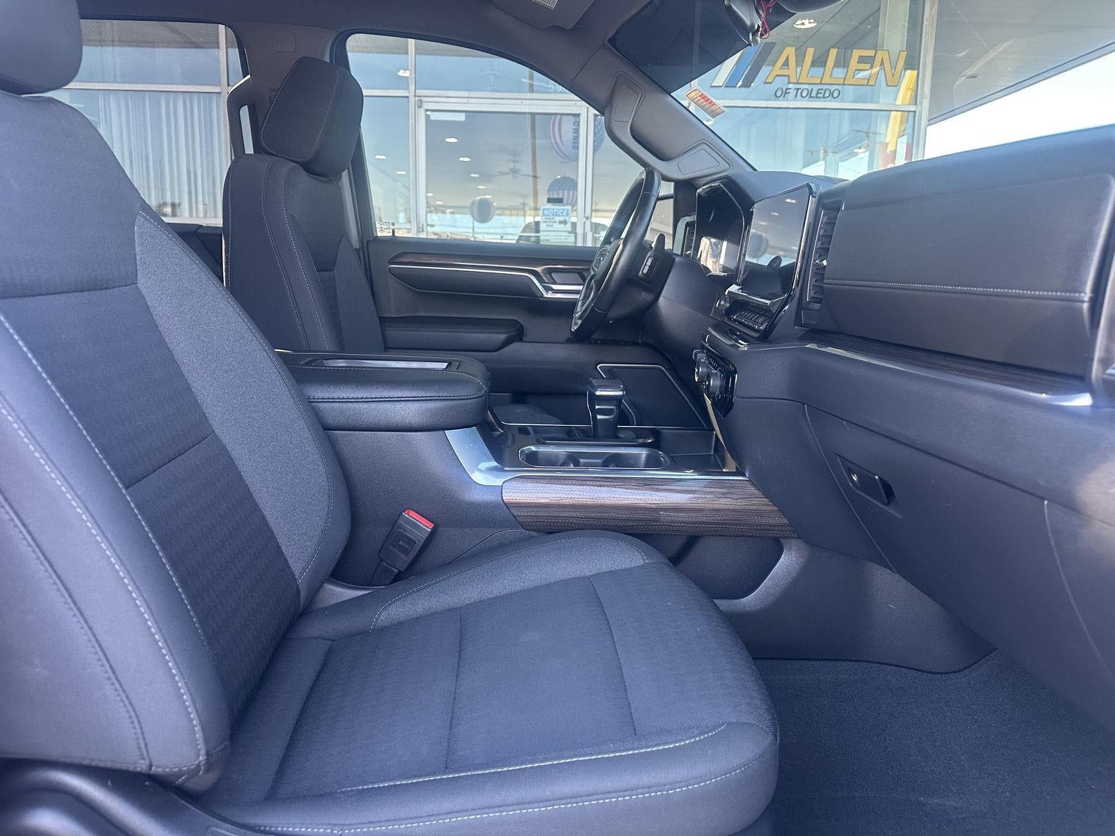 2022 Chevrolet SILVERADO 1500 4WD CREW CAB 147 LT TRAI