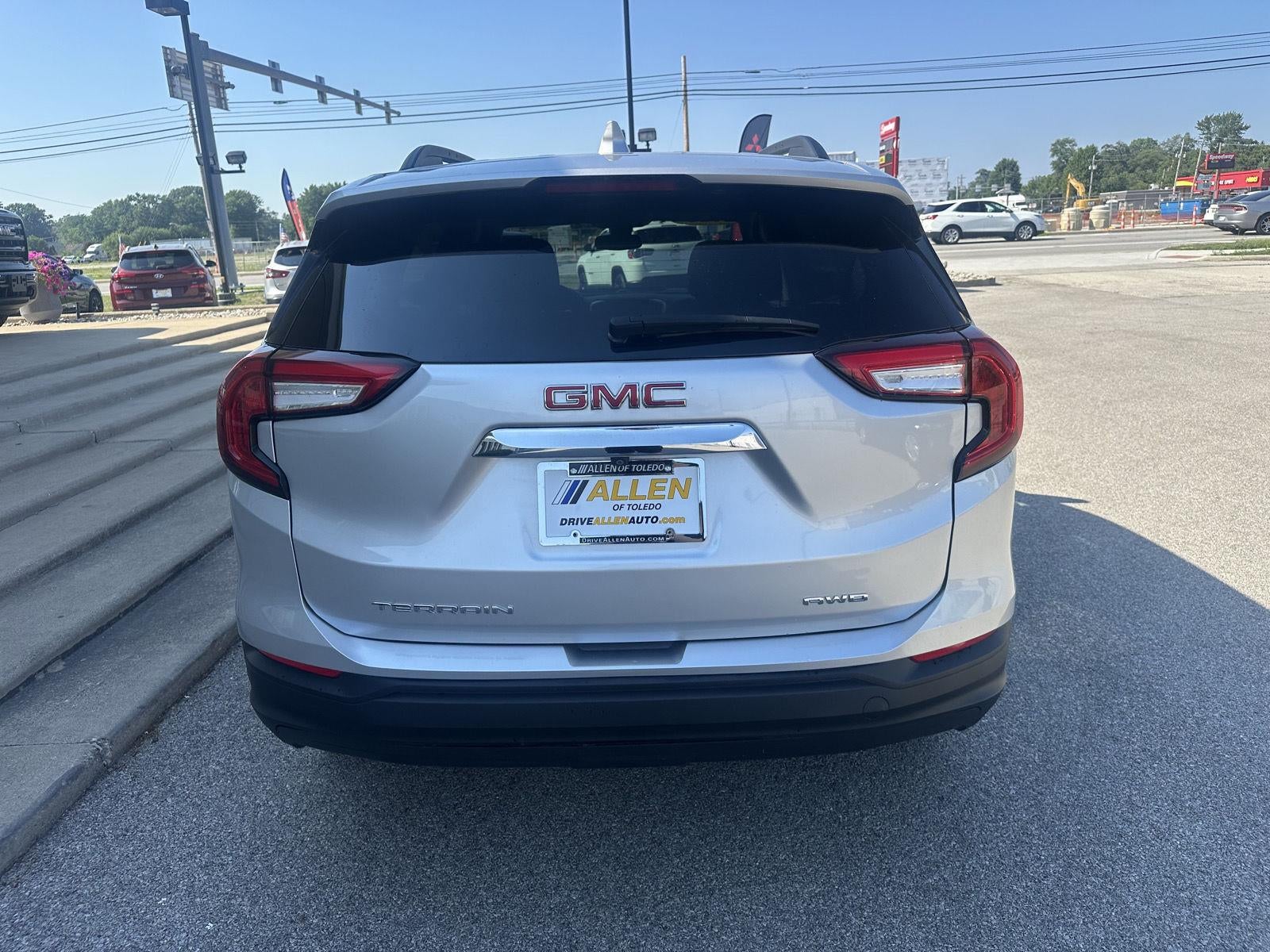 2022 GMC Terrain SLE