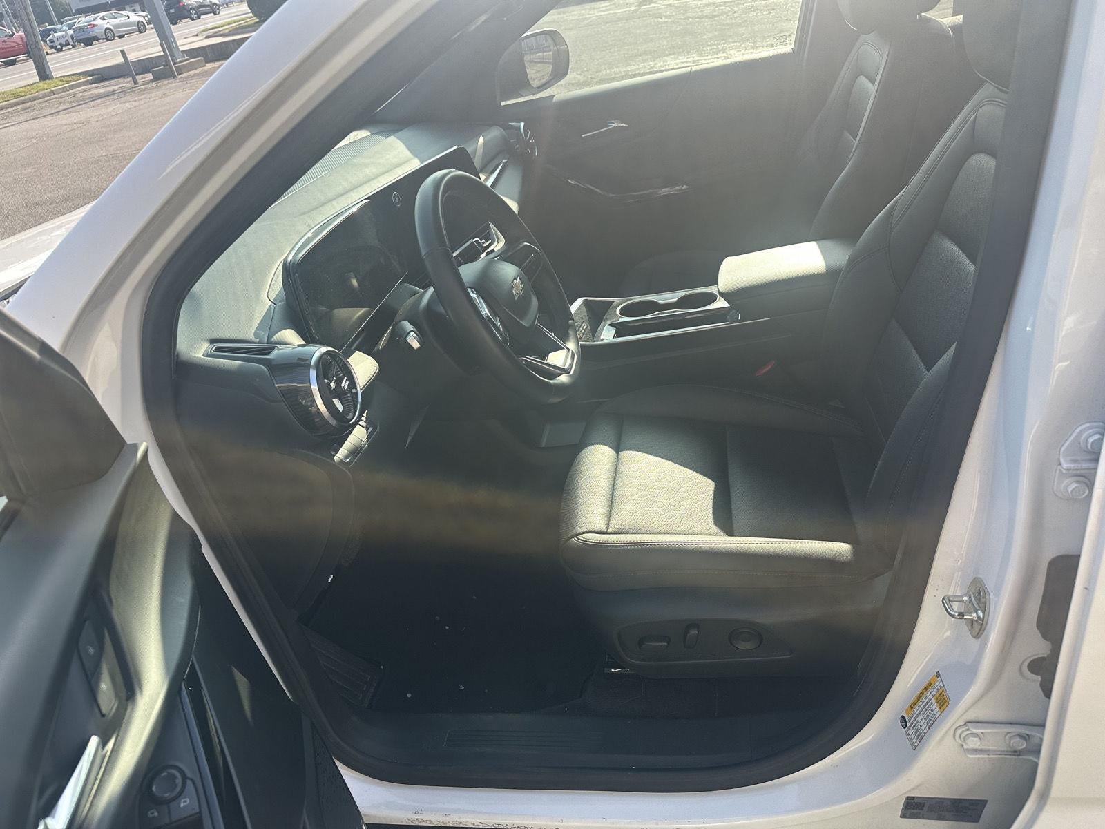 2025 Chevrolet Equinox FWD LT
