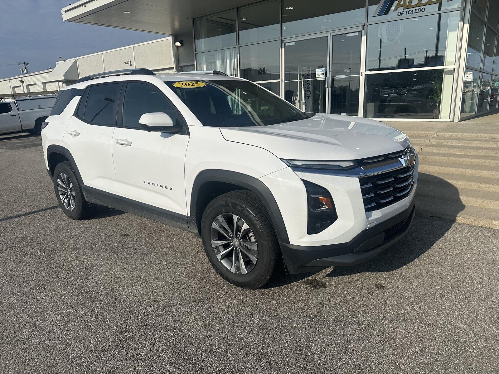 2025 Chevrolet Equinox FWD LT