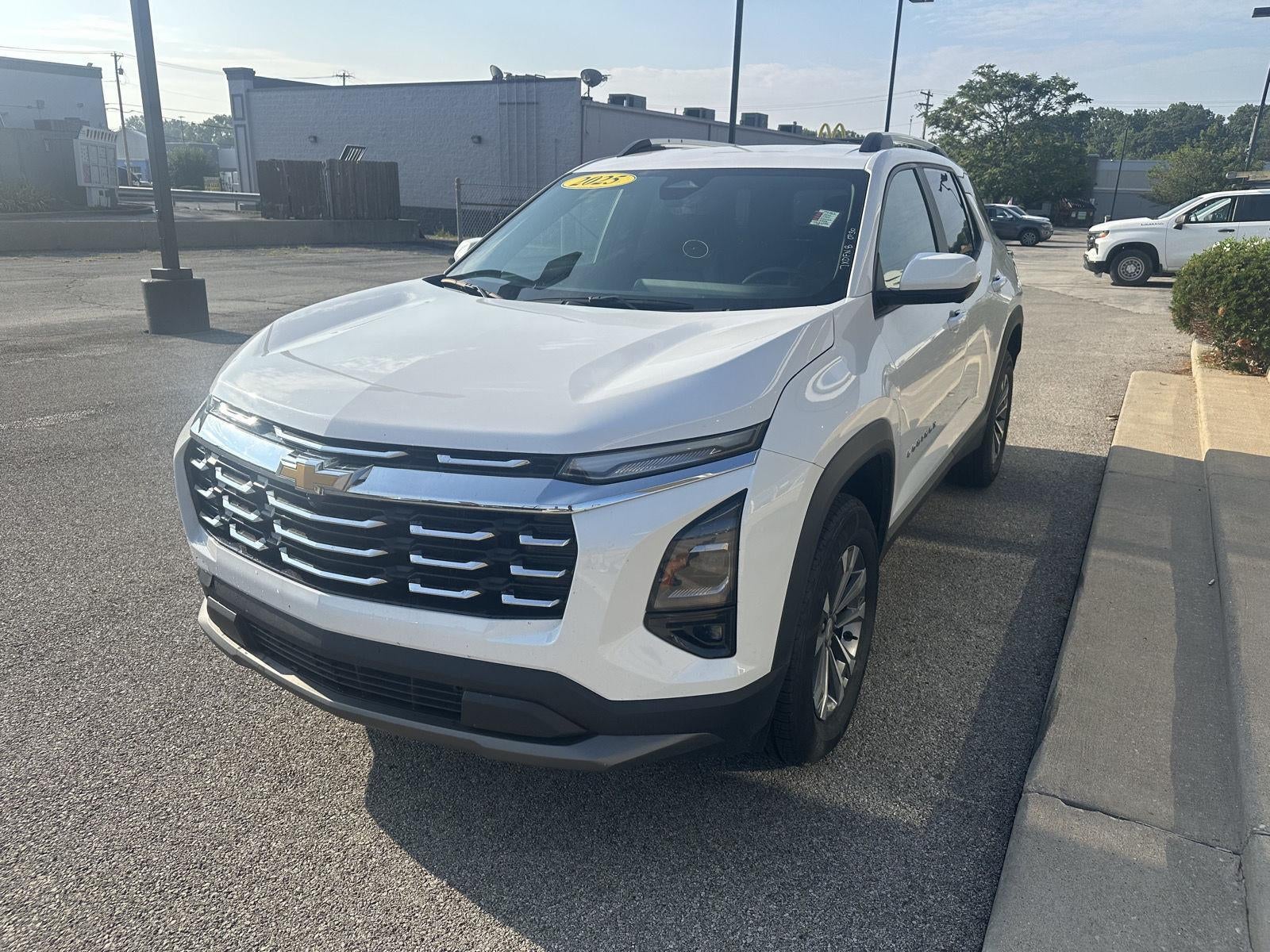 2025 Chevrolet Equinox FWD LT