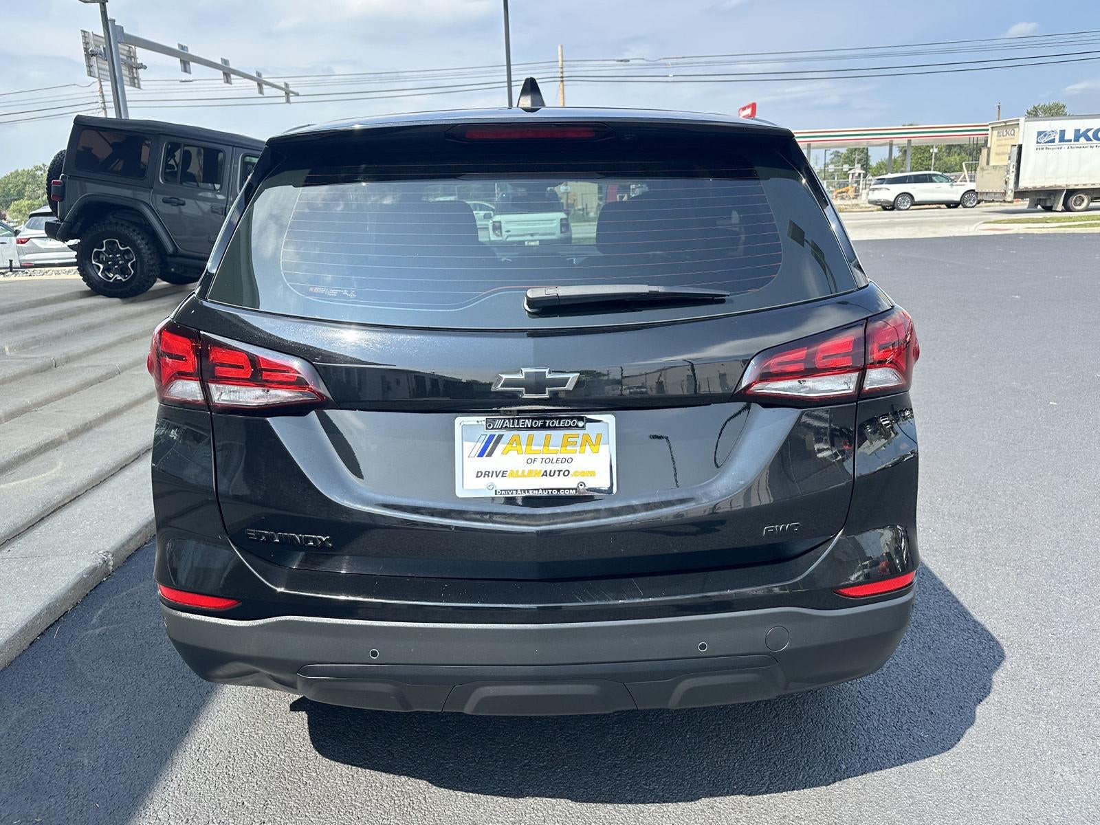 2023 Chevrolet Equinox LS