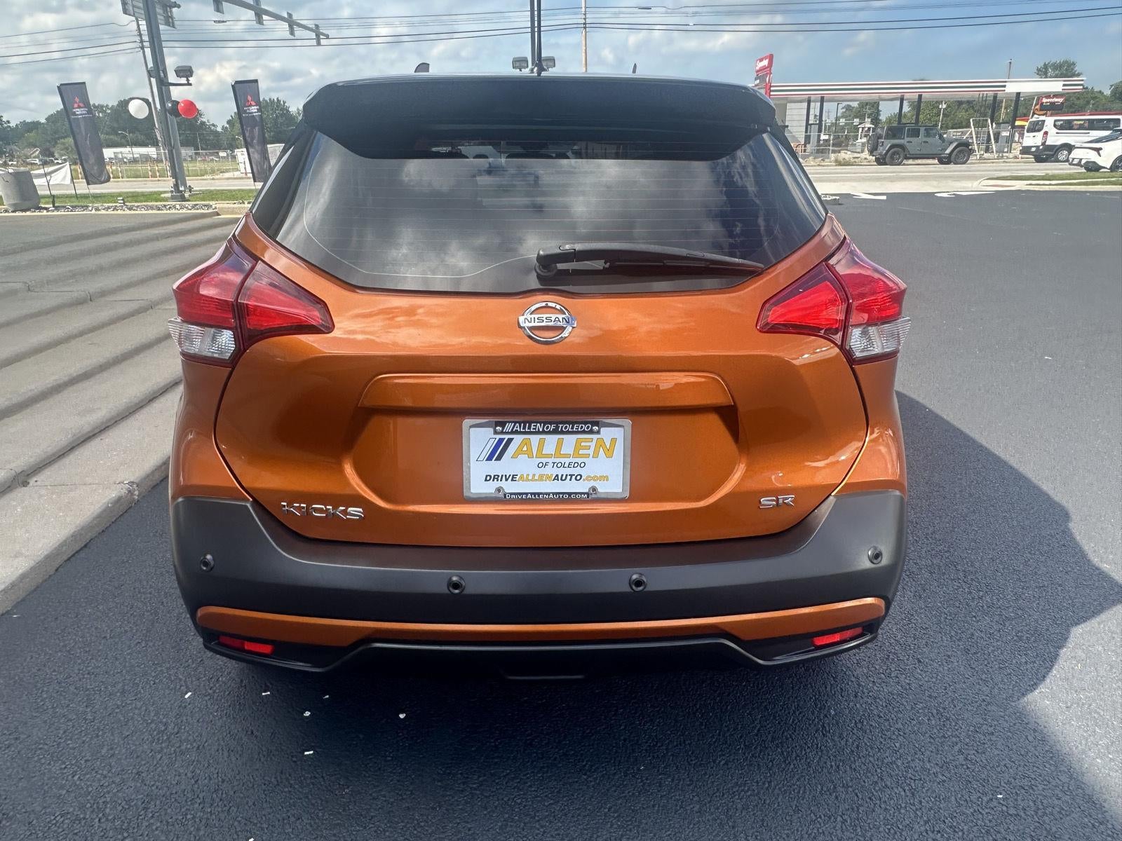 2020 Nissan Kicks SR