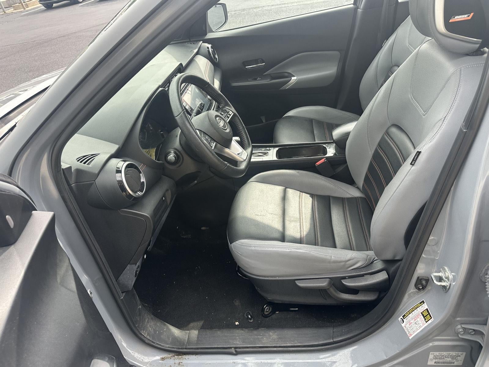 2022 Nissan Kicks SR