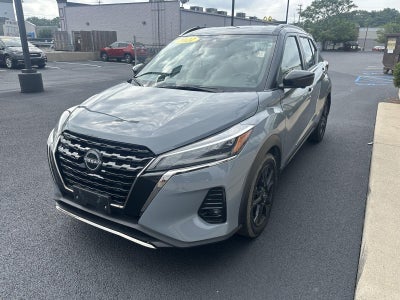 2022 Nissan Kicks SR