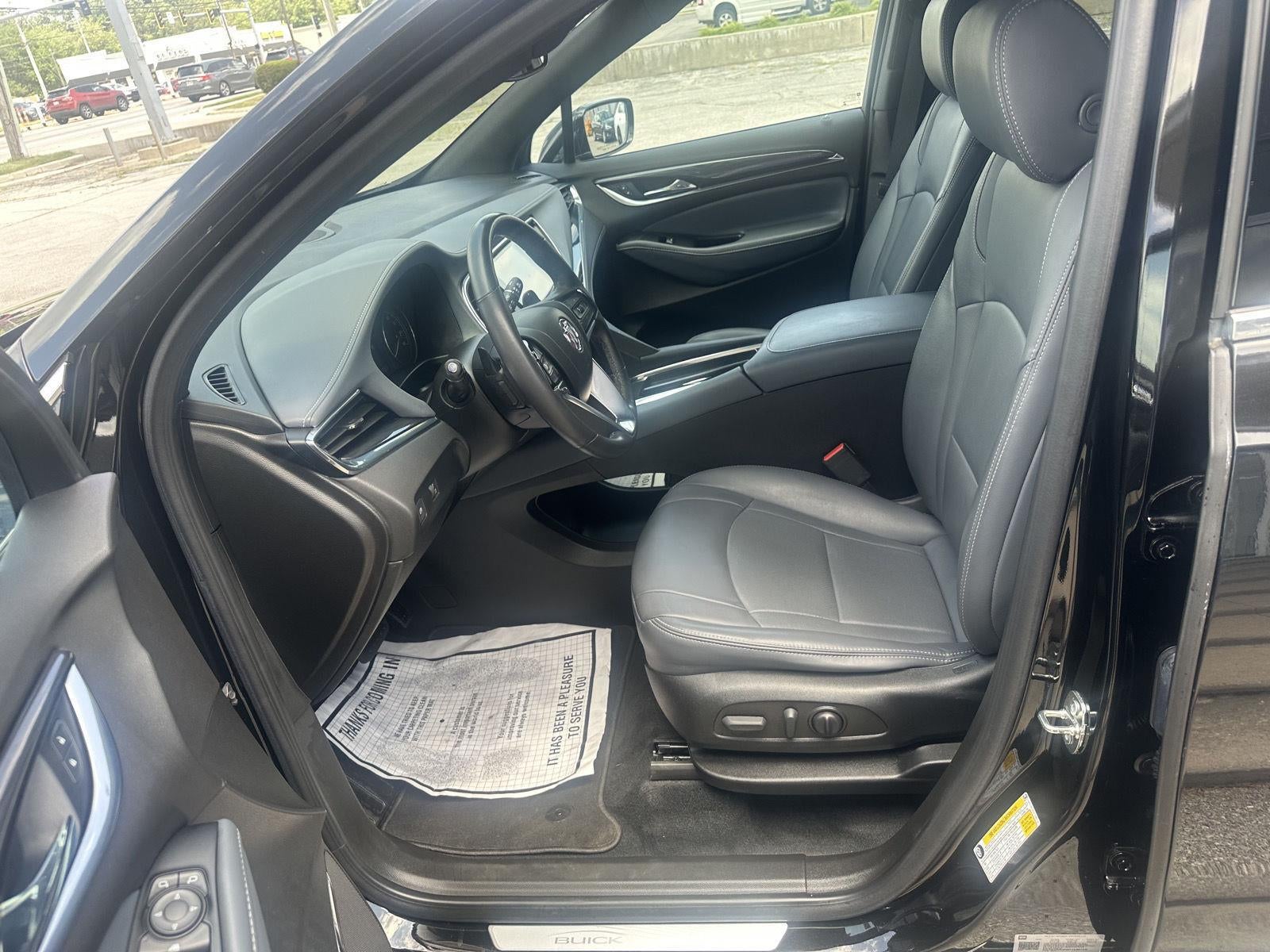 2023 Buick Enclave Essence