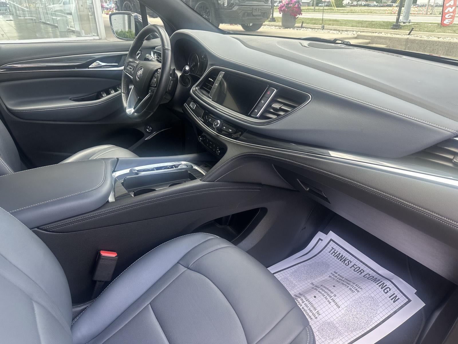 2023 Buick Enclave Essence