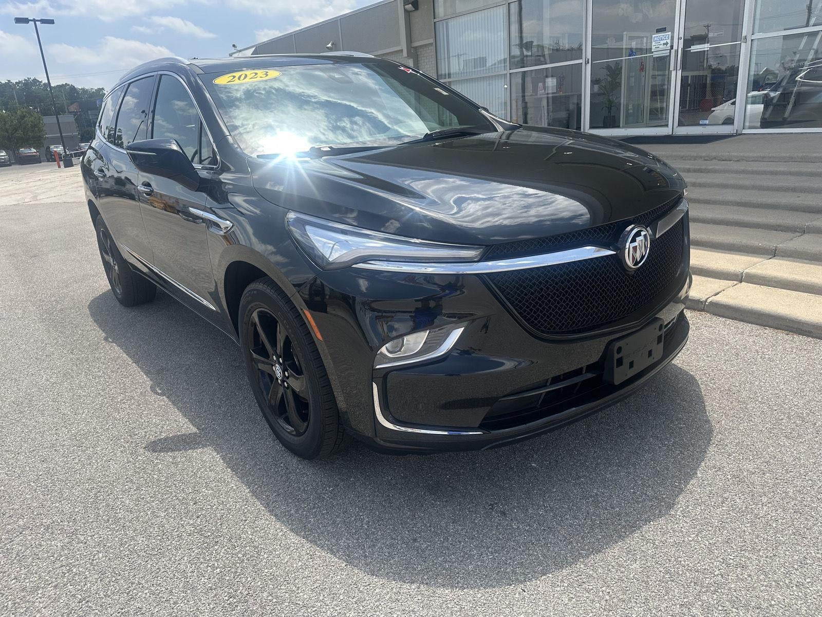 2023 Buick Enclave Essence