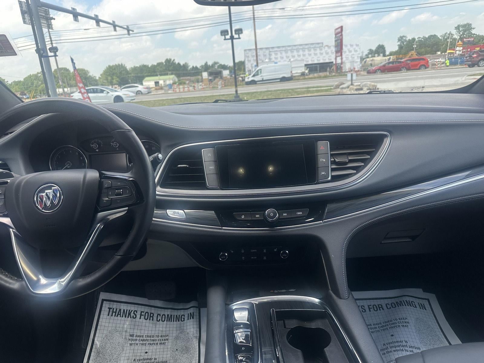 2023 Buick Enclave Essence