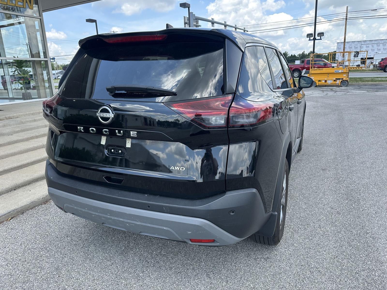 2023 Nissan Rogue S