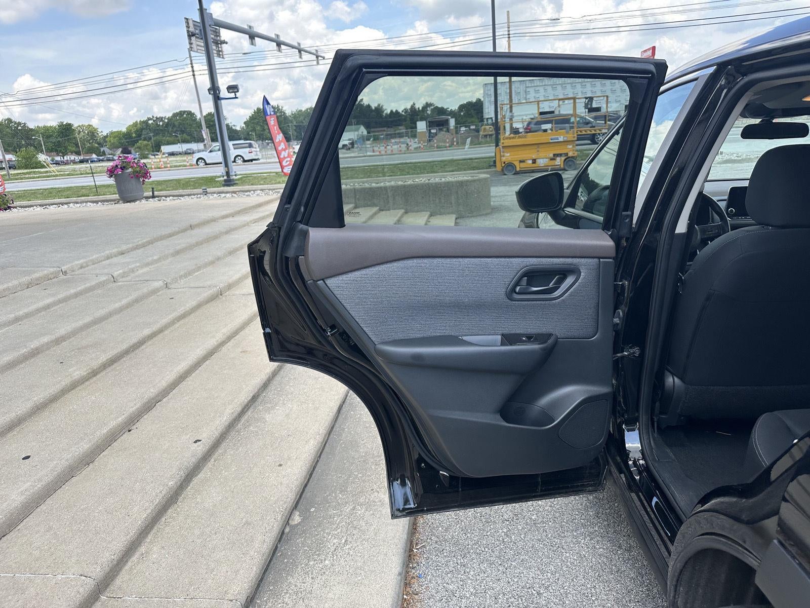 2023 Nissan Rogue S
