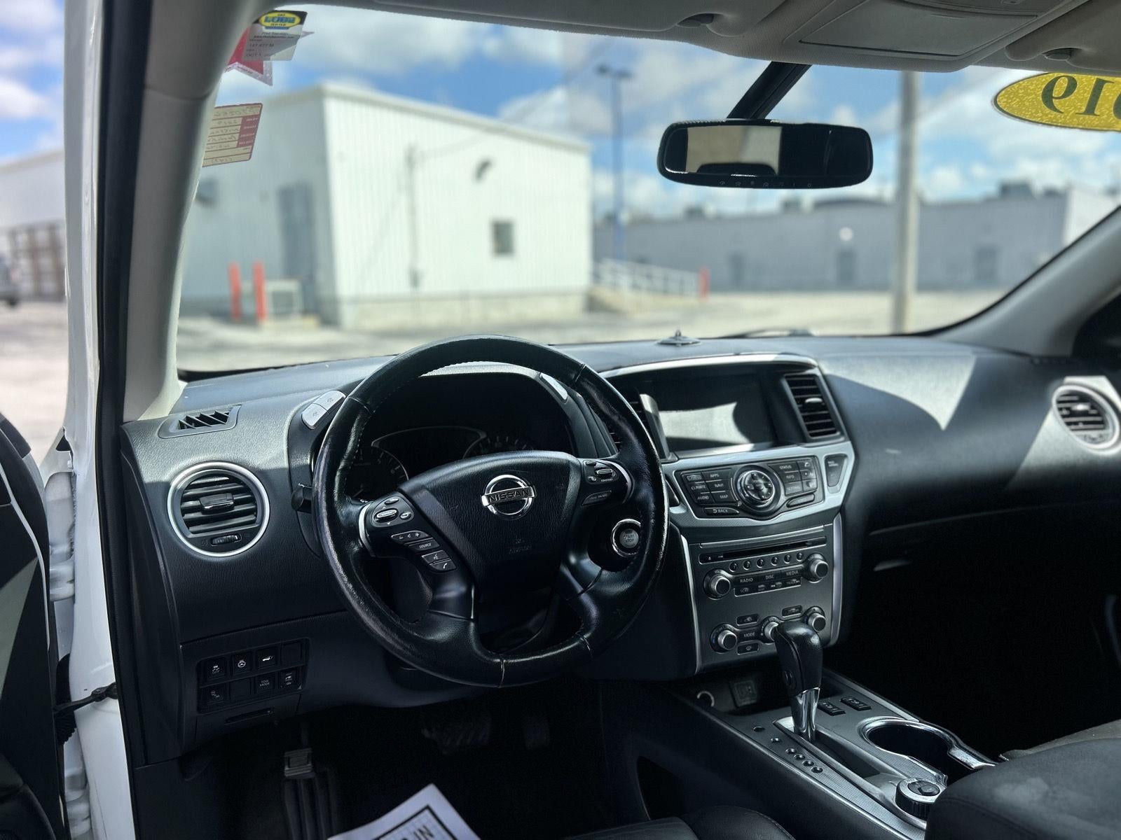 2019 Nissan Pathfinder SL