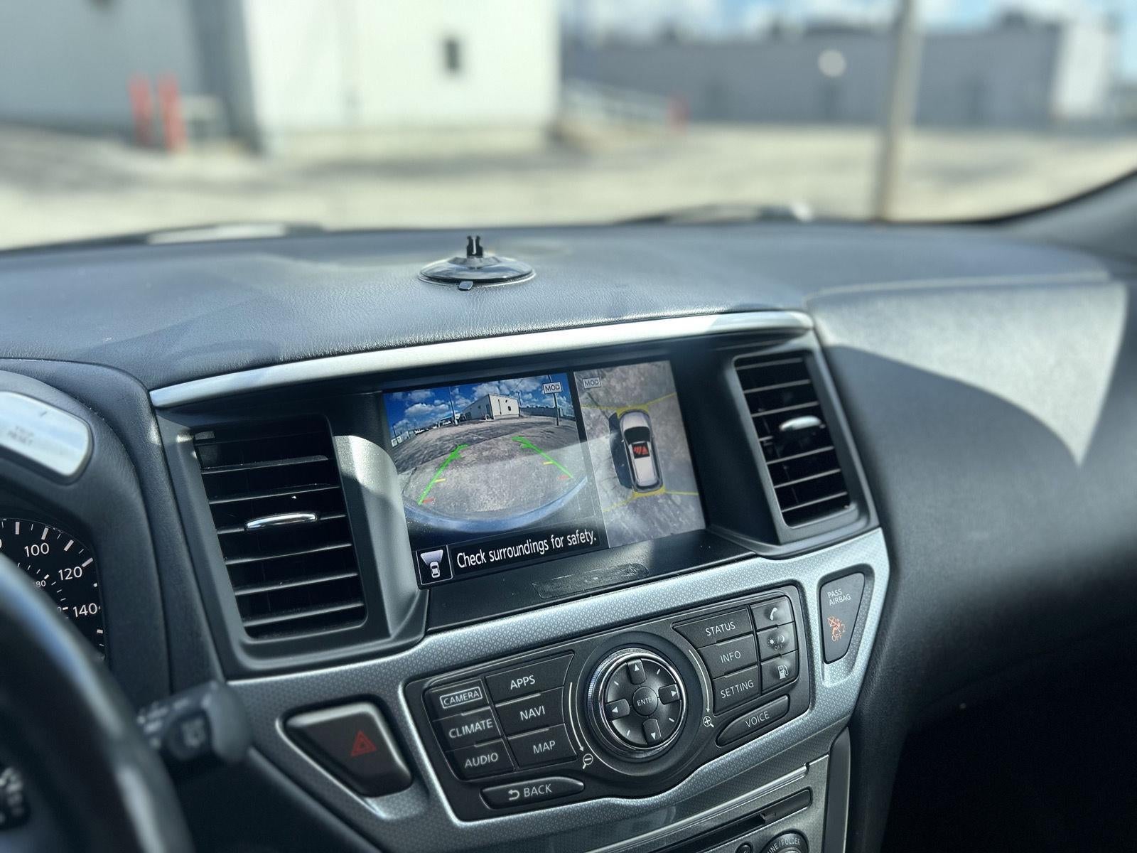 2019 Nissan Pathfinder SL