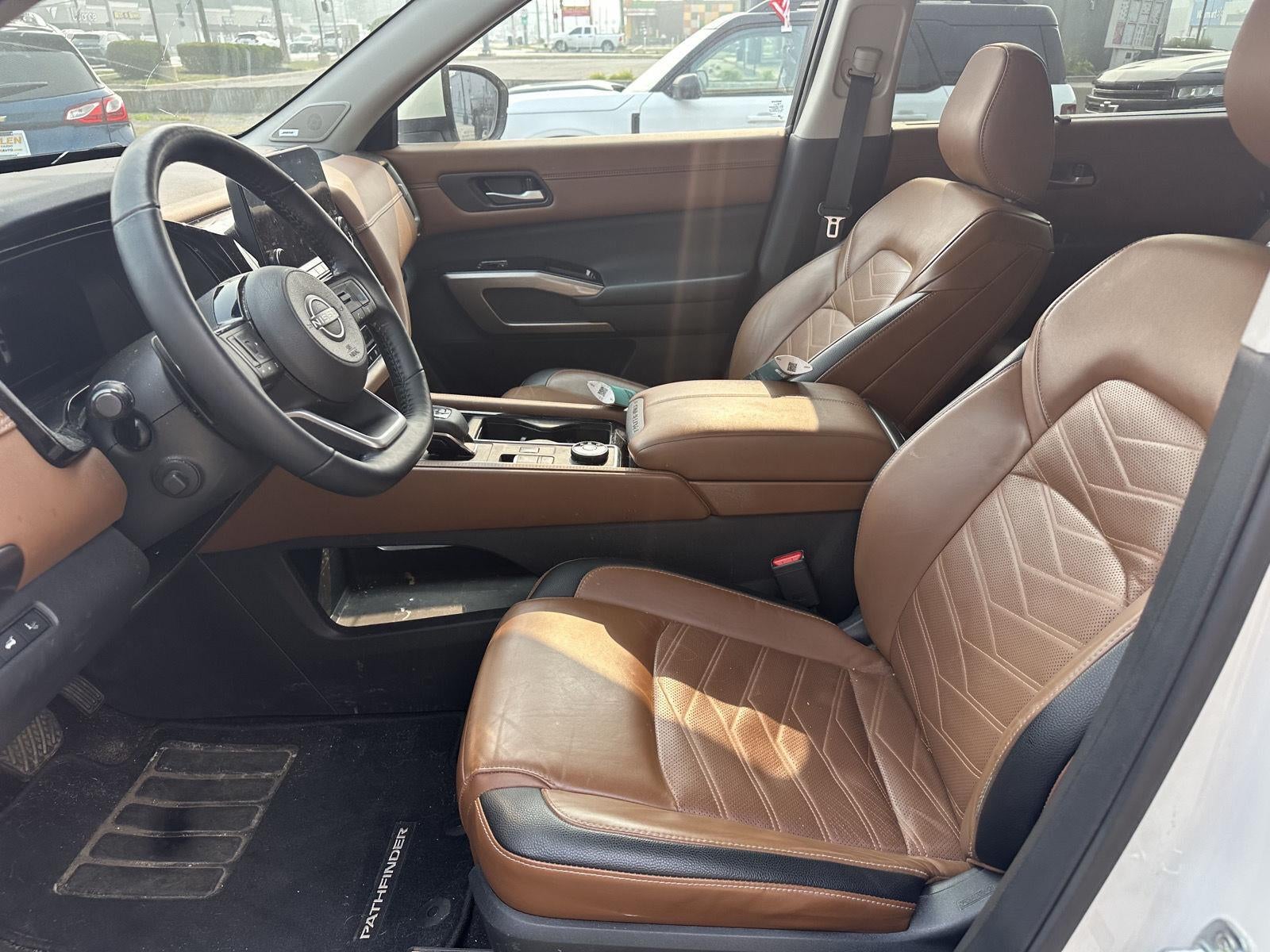 2023 Nissan Pathfinder Platinum