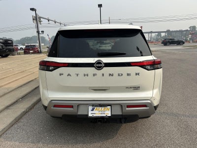 2023 Nissan Pathfinder Platinum
