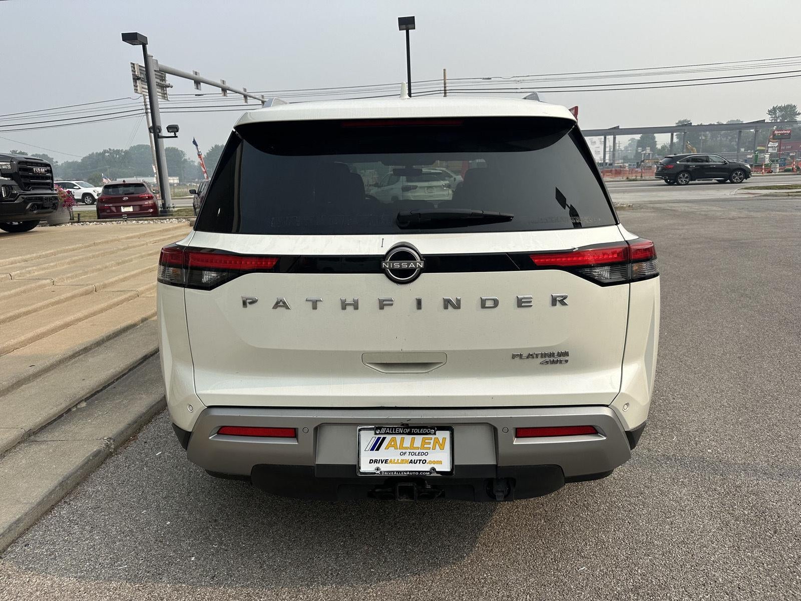 2023 Nissan Pathfinder Platinum