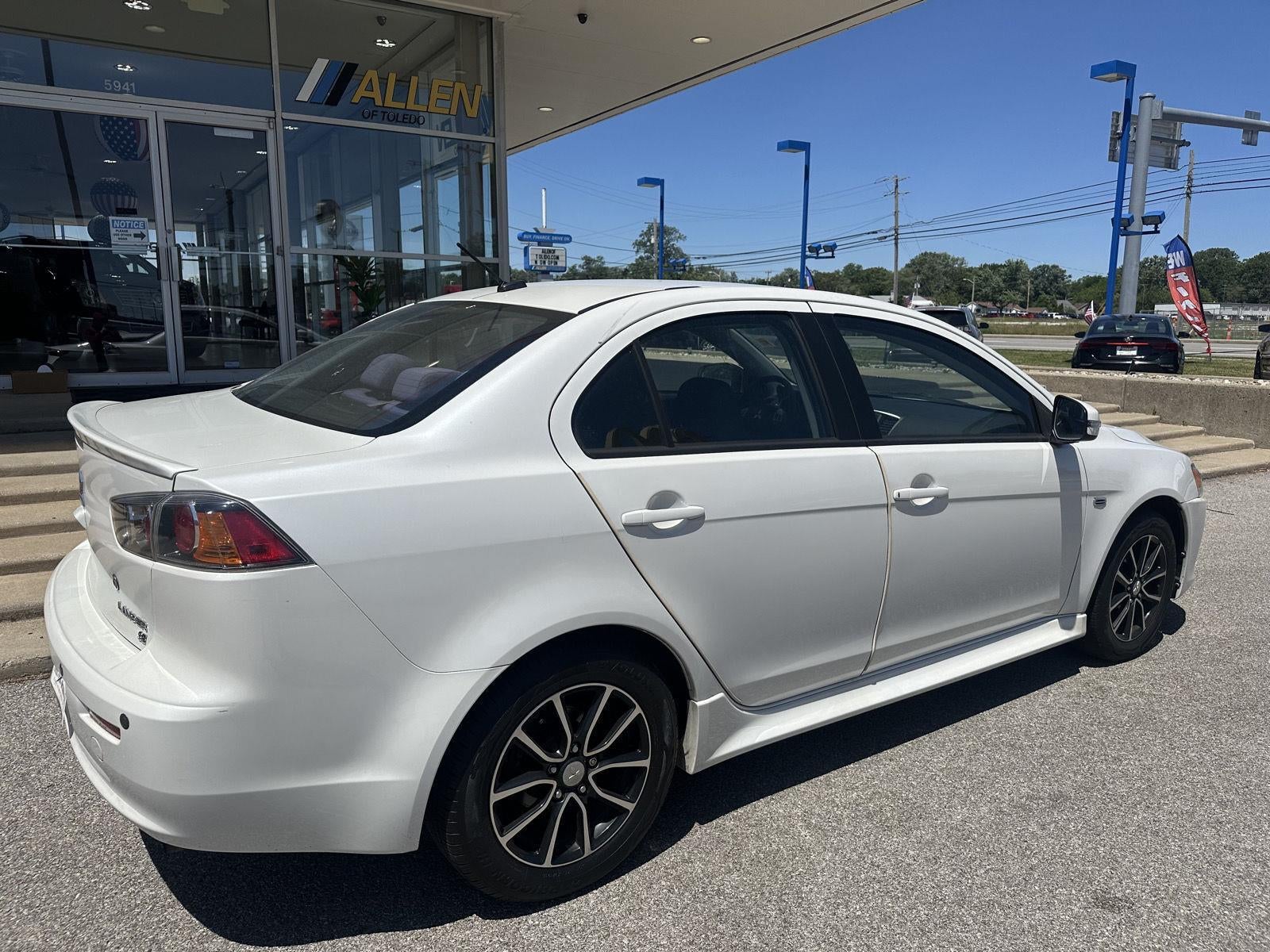 2016 Mitsubishi Lancer SE