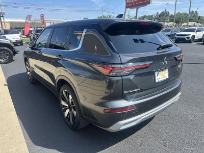 2025 Mitsubishi Outlander SE