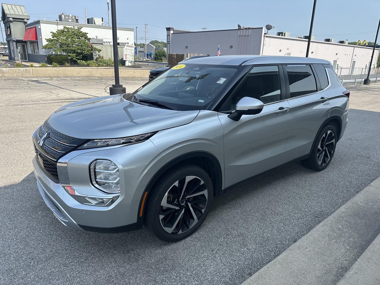 2024 Mitsubishi OUTLANDER SE FWD