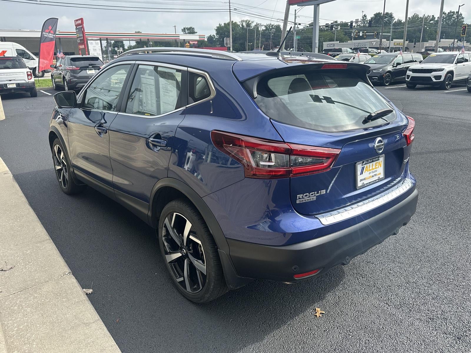 2022 Nissan Rogue Sport SL