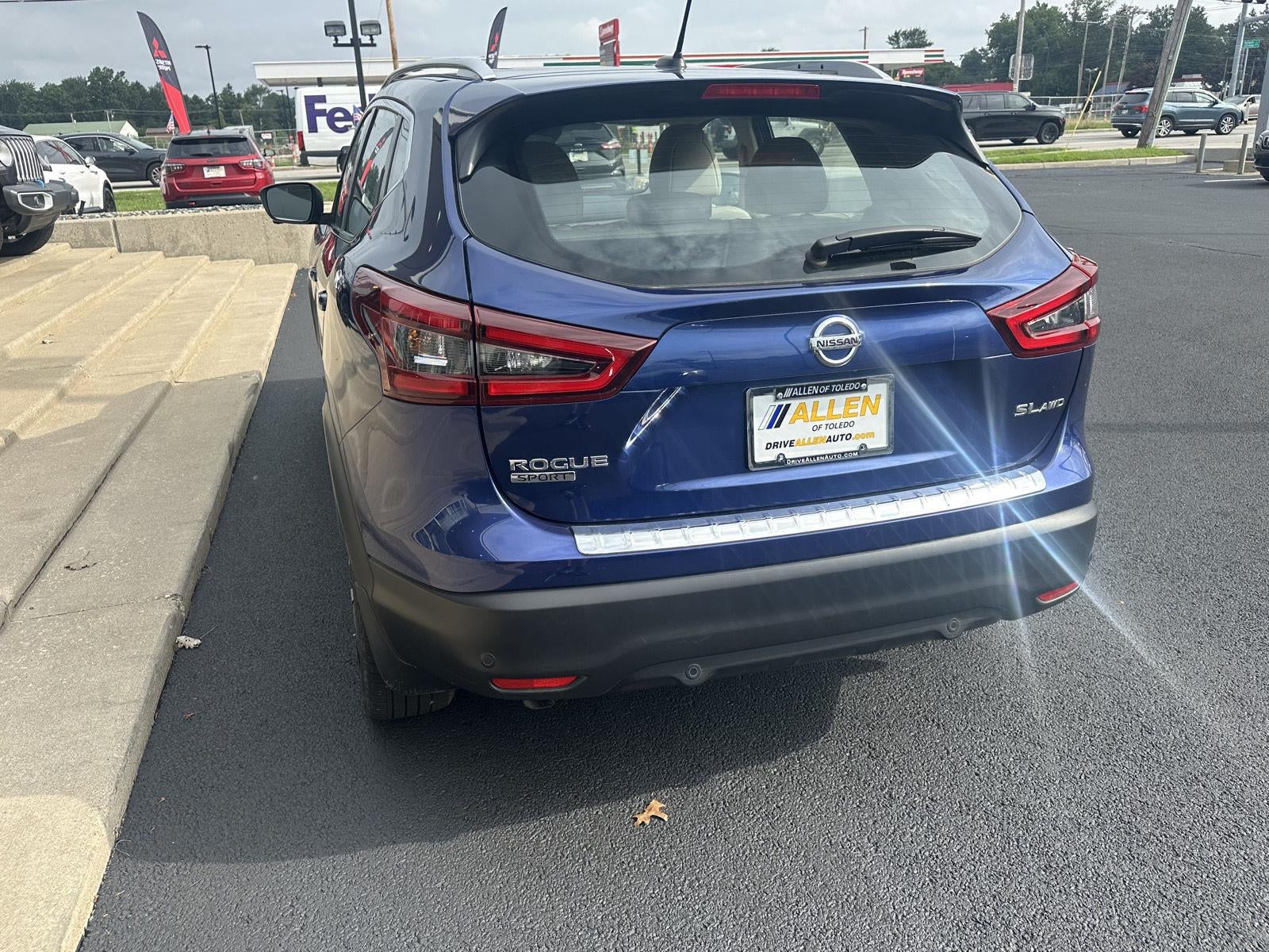 2022 Nissan Rogue Sport SL