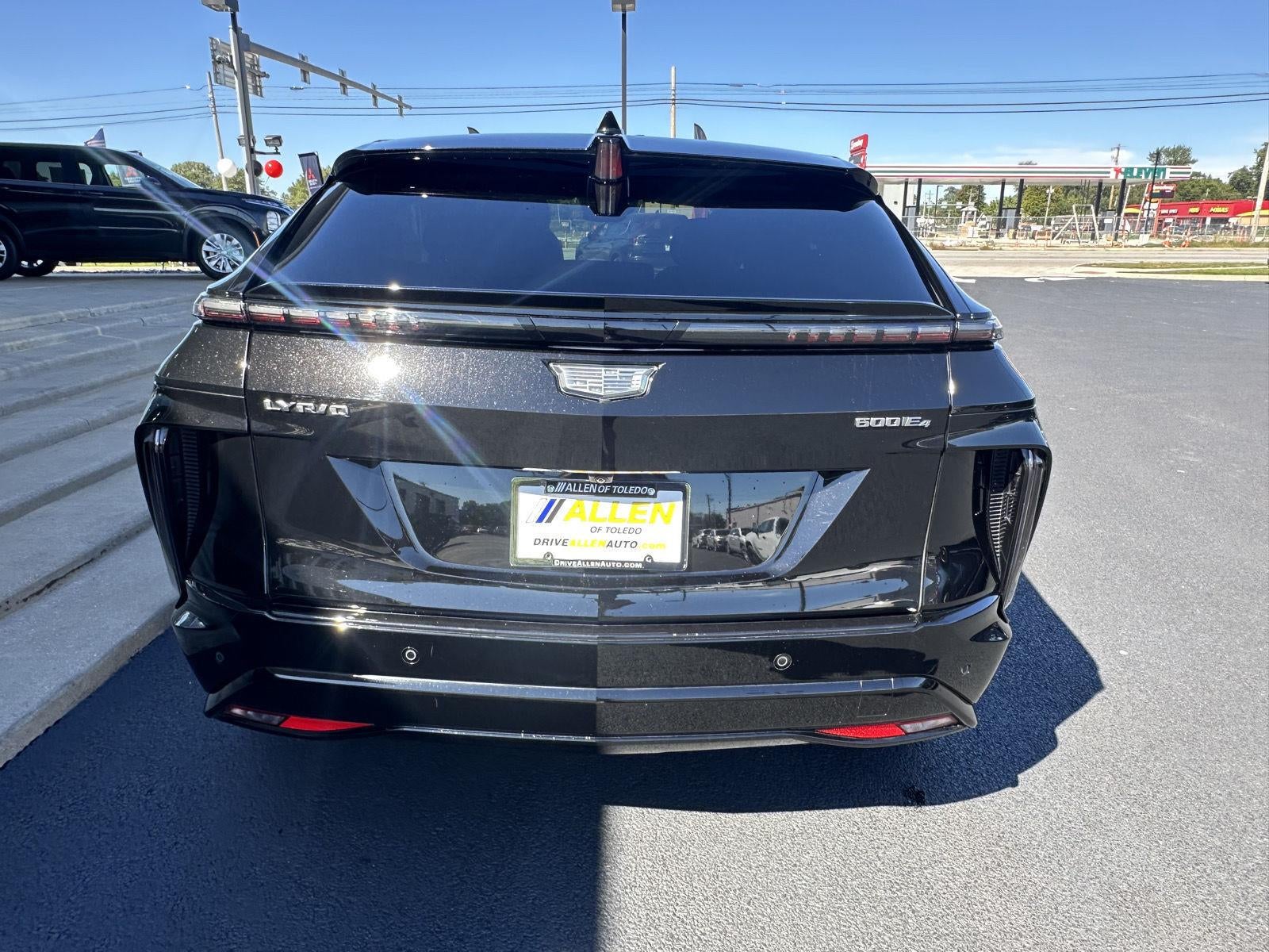2024 Cadillac Lyriq Sport