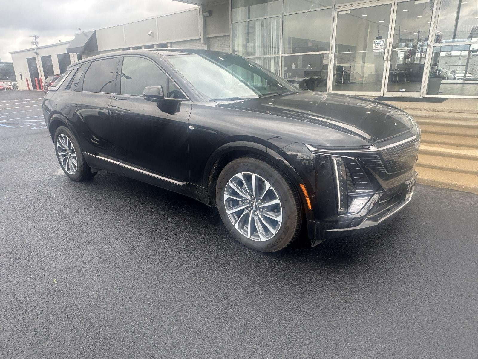 2024 Cadillac Lyriq Sport