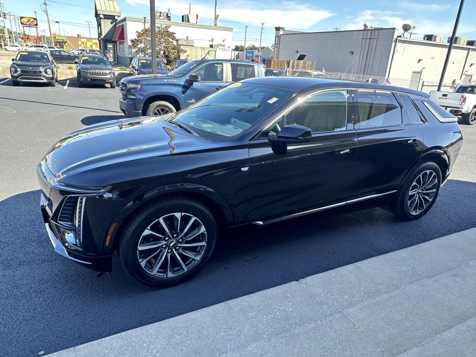 2024 Cadillac Lyriq Sport