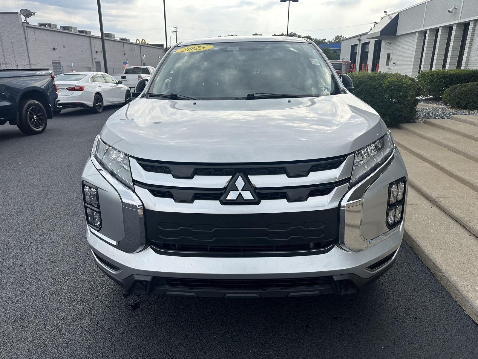 2025 Mitsubishi Outlander Sport ES